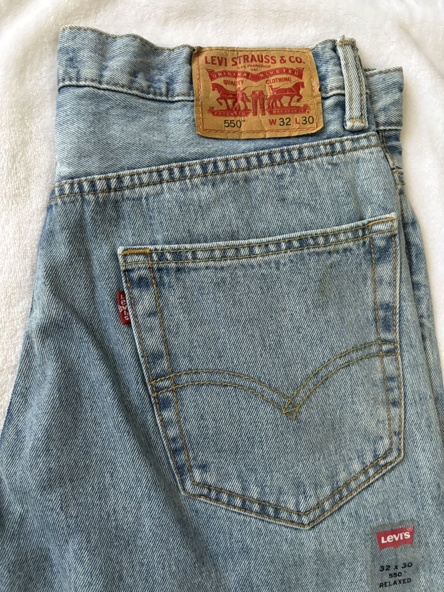 Levi’s 550 (32x30)
