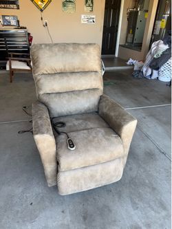 Lazy boy Lift Chair - electronic