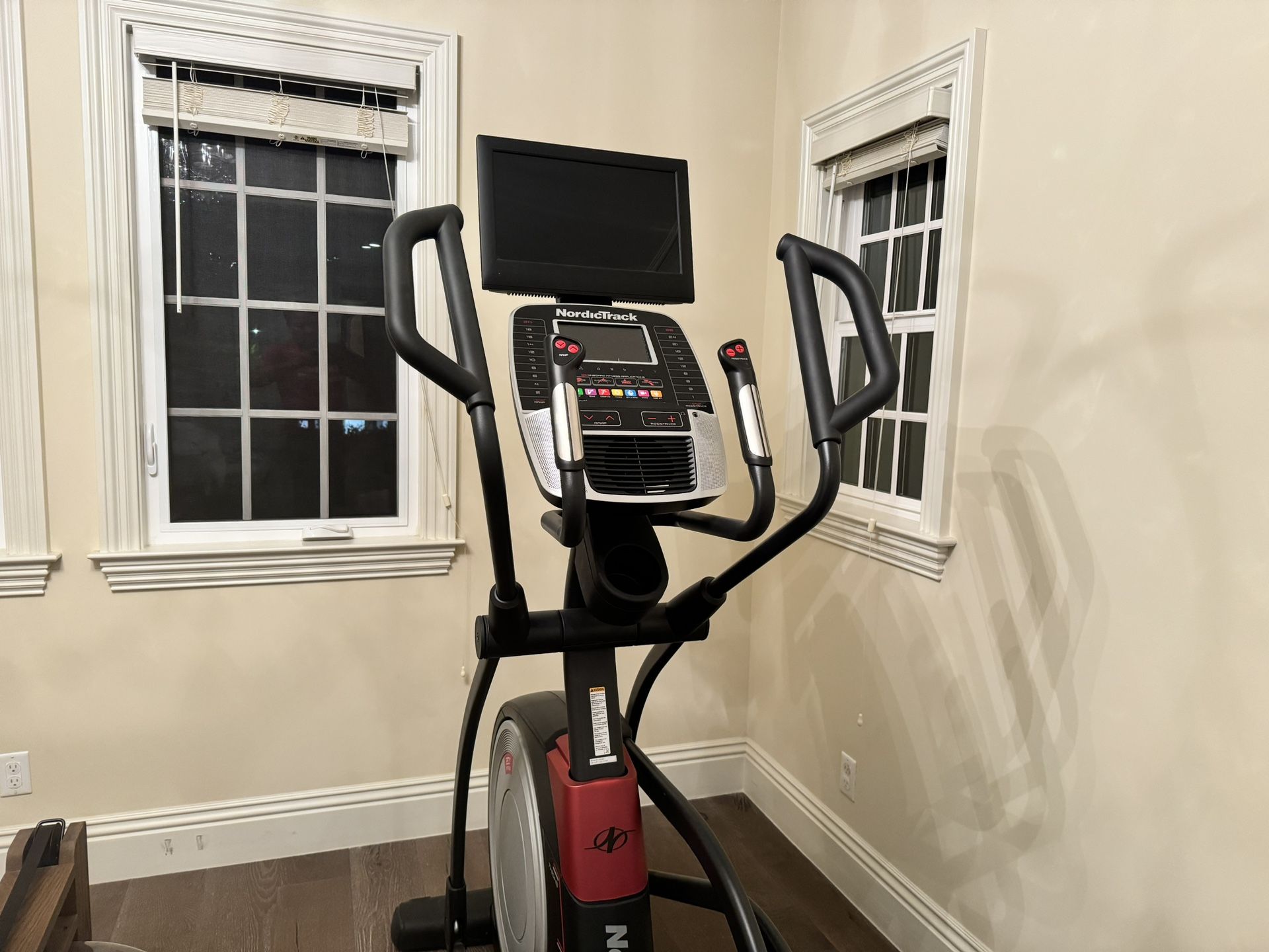 Nordictrack Elite 14.9 Elliptical Machine