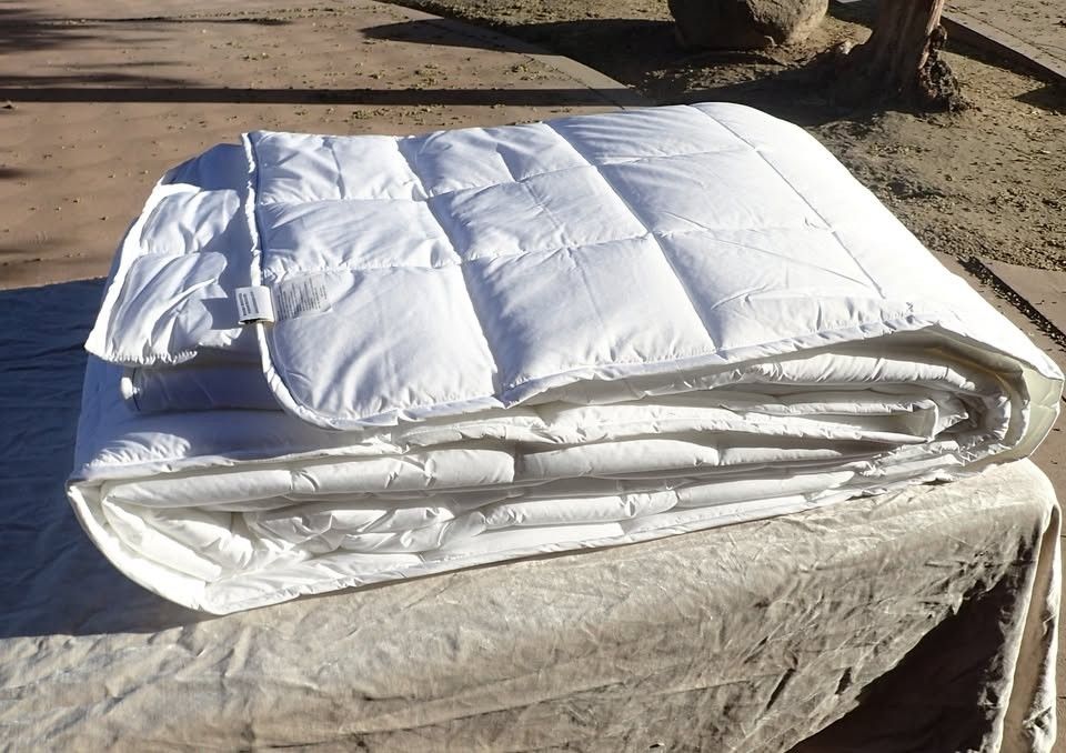 White Comforter Queen Size Light Weight Washable