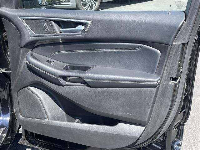 2017 Ford Edge