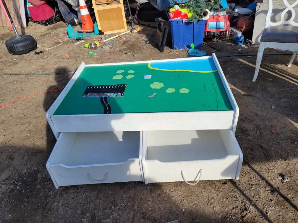 Toy Table