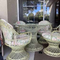 Vintage Spun Fiberglass Patio Set