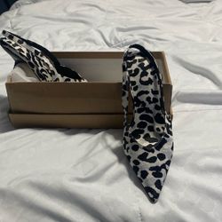 Kitten Heels Size 5 