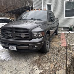 Dodge Ram 1500 Laramie 5.7 Hemi