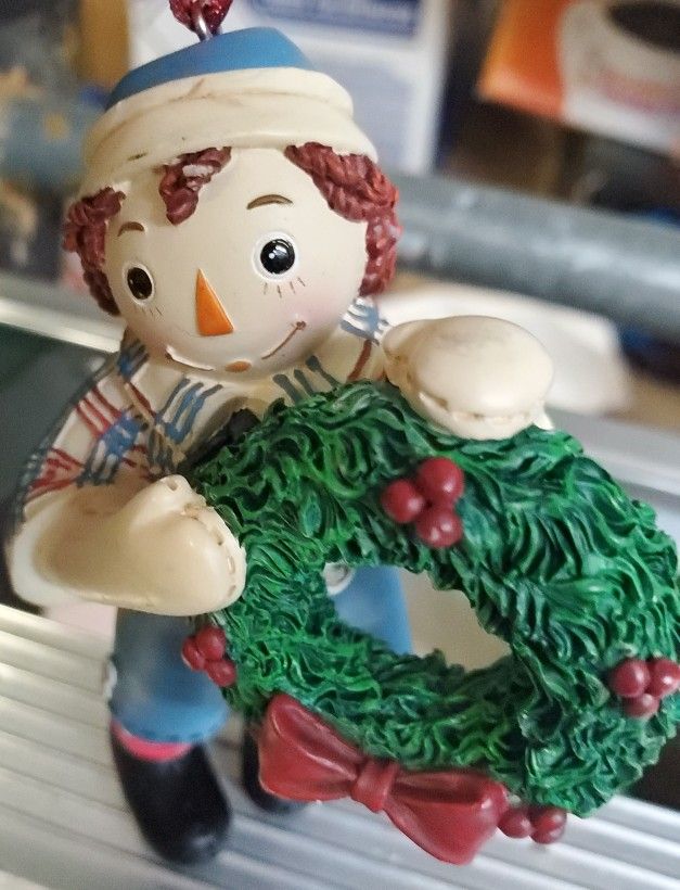 Danbury Mint Raggedy Ann and Andy Ornament Christmas Hanging The Wreath Andy