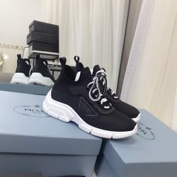 Pr,ada     shoes 