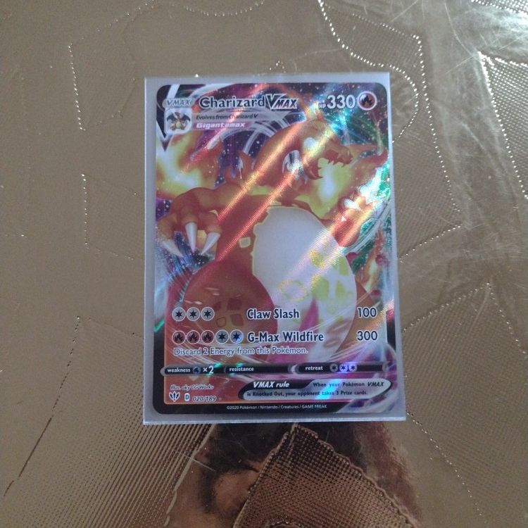2020 POKEMON CARD VMAX CHARIZARD VMAX for Sale in Rochester, NY - OfferUp