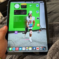 iPad 10th Gen