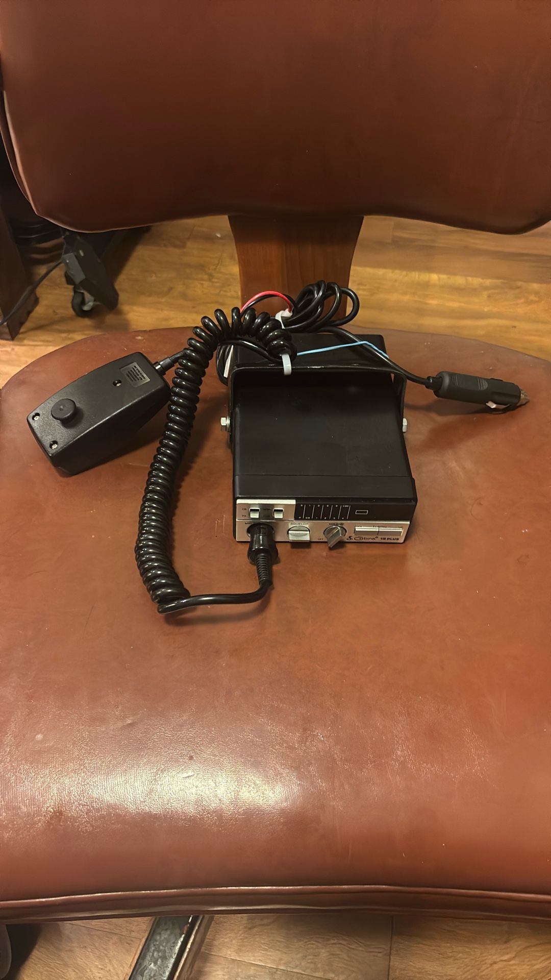 Vintage Cobra 19 Plus CB Radio 40 Channel