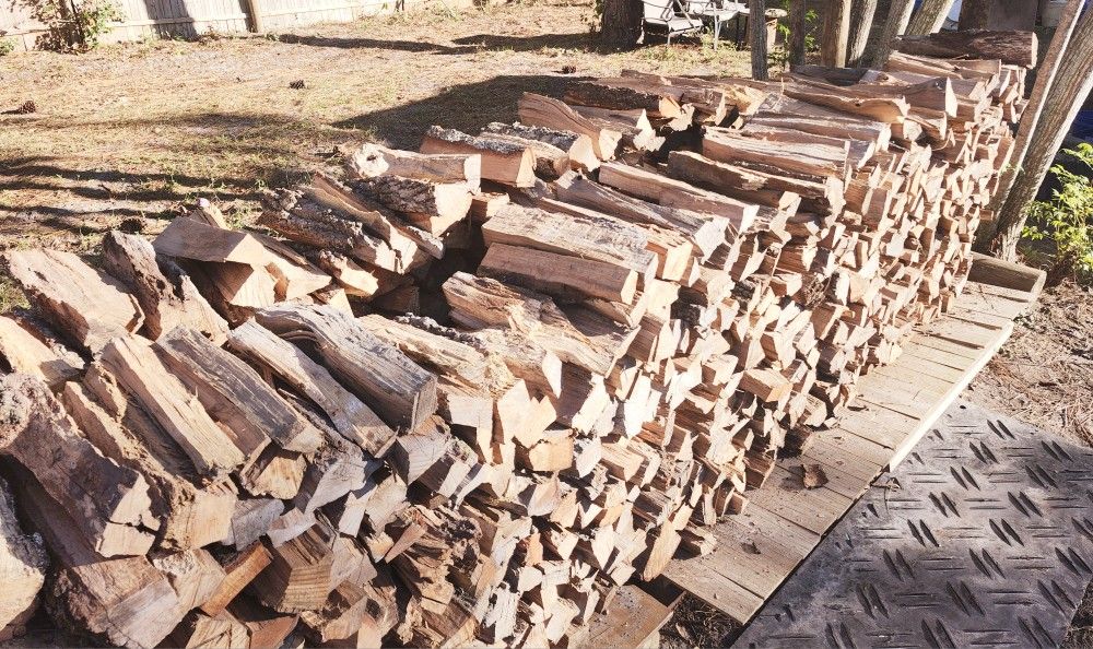SEASONED QUALITY FIREWOOD! FREE DELIVERY!