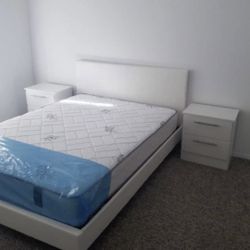 Queen Bedroom Set Whit Mattress - Juego De Cuarto Queen Con Colchón 