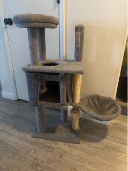 Cat tree (free)