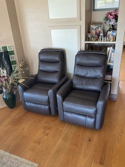 Recliners (2) Matching Leather Swivel Rocking Recliners