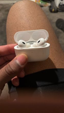 Apple AirPods Pro with Charging Case