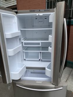 Nevera Samsung 30” freezer abajo