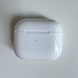 AirPods 2nd Gen Charging Case