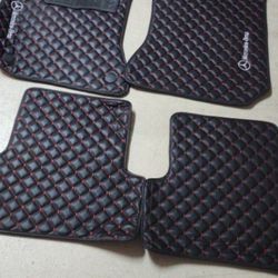 CAN FIT C300 MERCEDES- LIKE NEW MATS