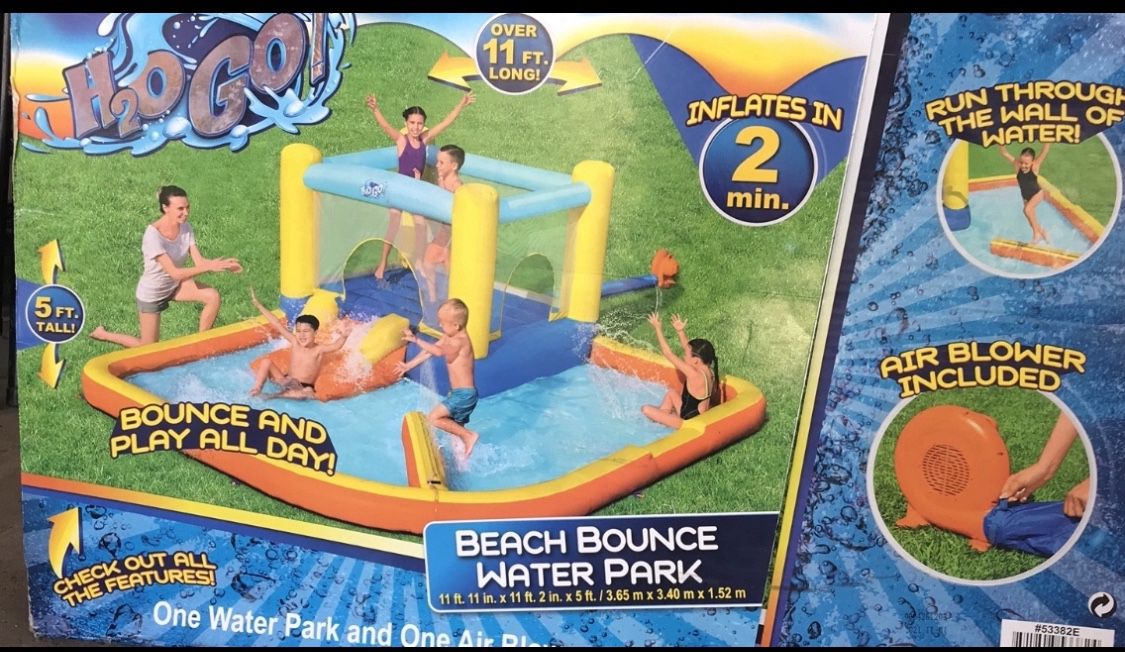 INFLABLE WATER PARK 