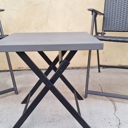Patio Table Set.  Like New