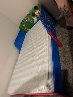 Cama con colchón