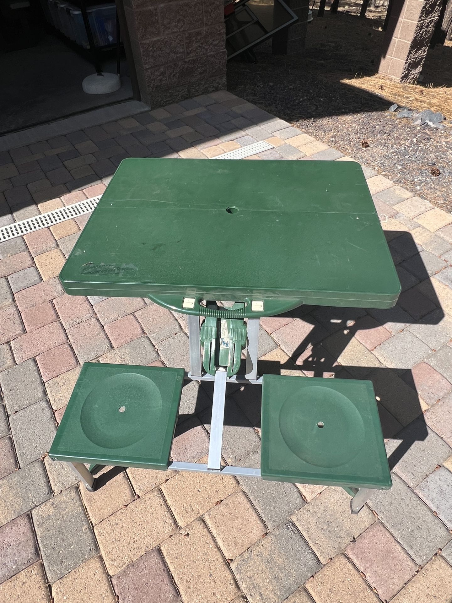 Picnic Table - Camping