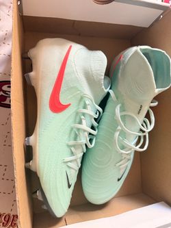 Nike Phantom Luna 2 Elite FG