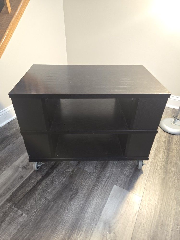 Media Cart With Wherls