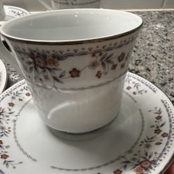 TE CUP AND  SAUCER SET