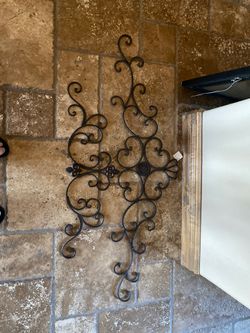 Rod iron wall decor