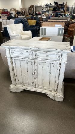 Mikhail 2door accent cabinet