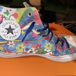 Size 11 Men’s Converse