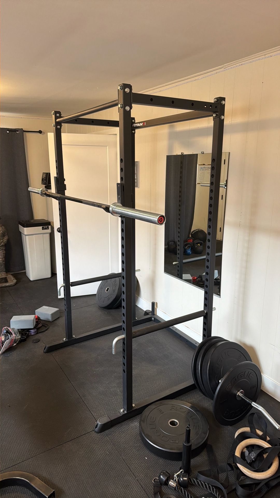 Squat Rack W/ Barbell