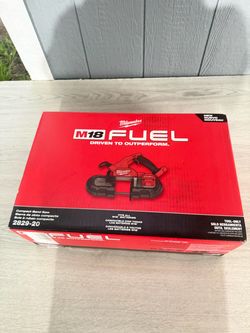 Milwaukee M18 FUEL 18V Lithium-Ion Brushless Cordless Compact Bandsaw (Tool-Only)
