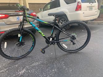 26” Women’s Huffy Nighthawk Bike