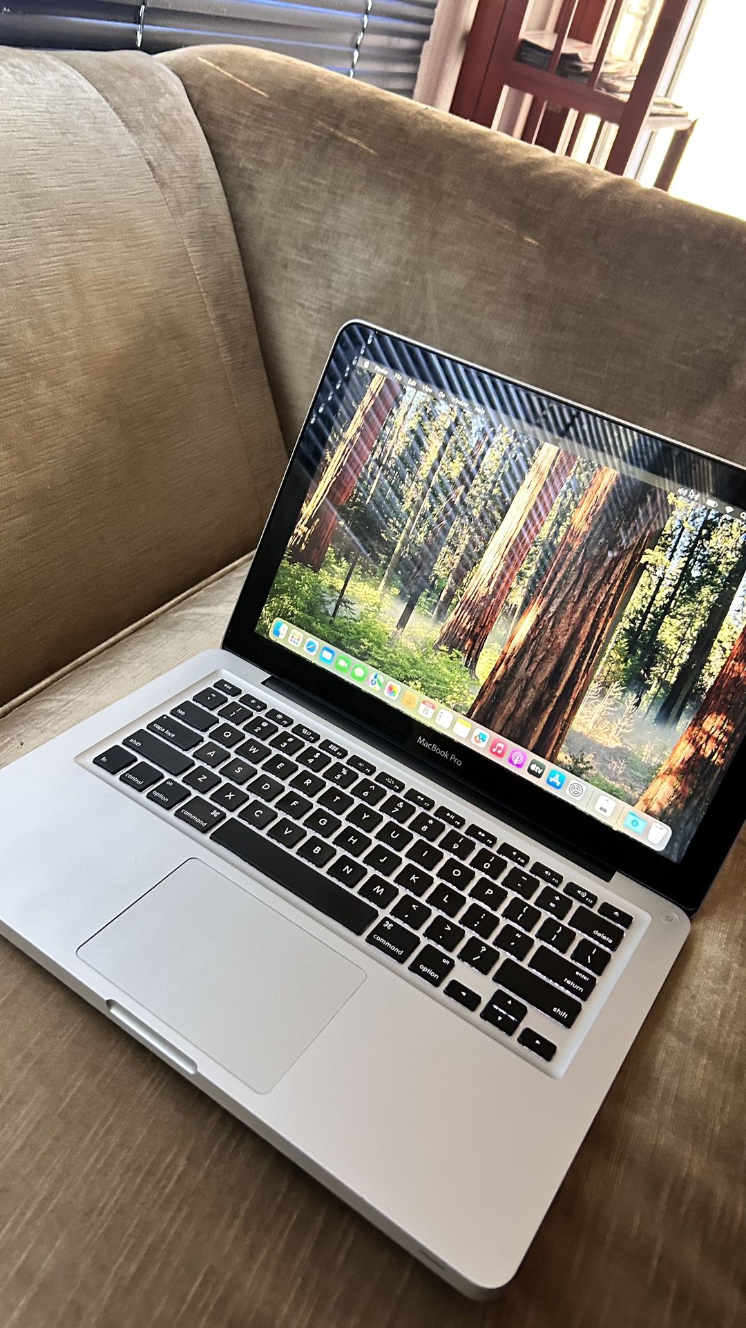 Apple Macbook Pro 13” Intel I5 Processor 8GB RAM 256GB SSD macOS Sequoia $140