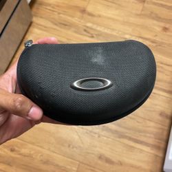 Oakley Hard case