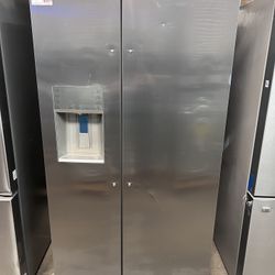 New Frigidaire Gallery 36” 25.6 Cu Ft Side By Side Refrigerator 