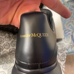 Alexander McQueen Size 45 (US SZ 11.5) Black/Gold