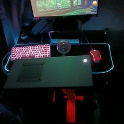 Gaming PC Bundle – Ryzen 5 3600, RX 5500 XT, 16GB RAM + Monitor & Accessories