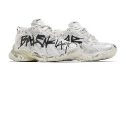mens brand new in box size 10 balenciaga runners