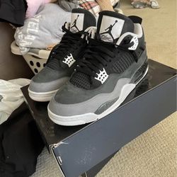 Size Nine Jordan 4 Fears 