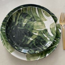 New Palm Monstera Plant Print 8-piece plate dinner set from sur la table