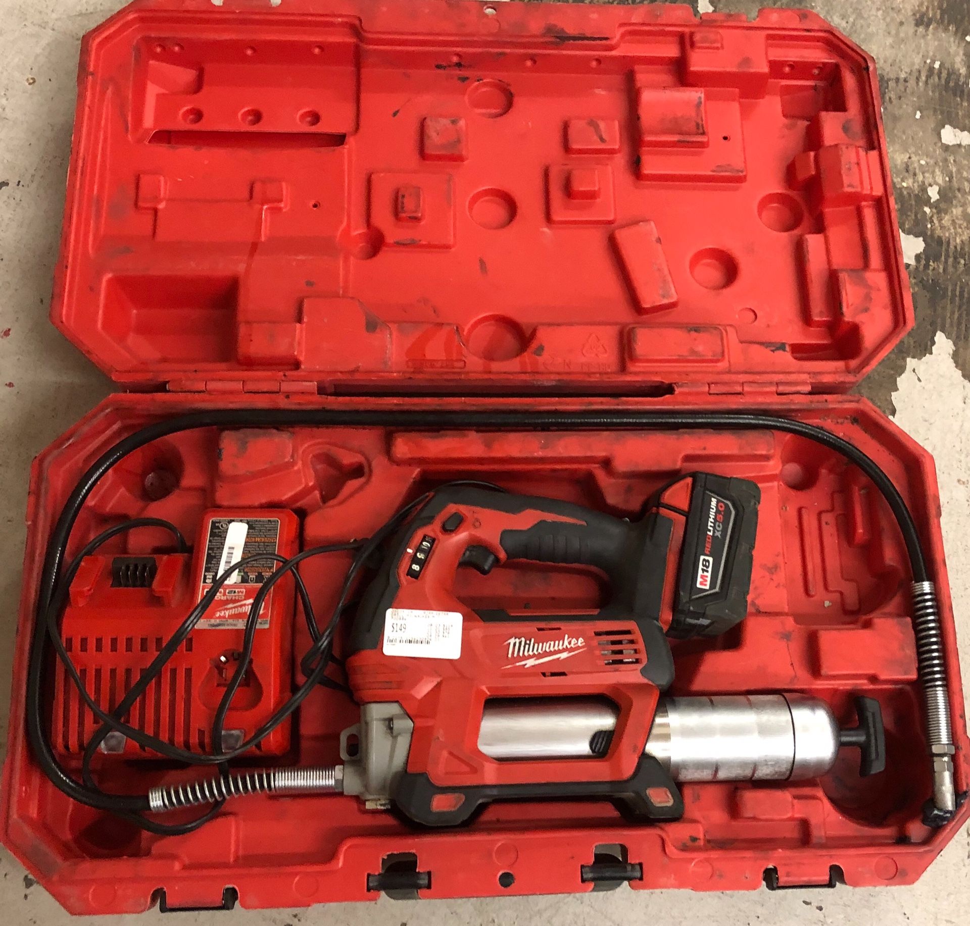 Milwaukee 264020 M18 Cordless 2Speed Grease Gun for Sale in Houston