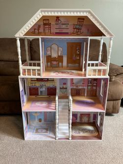 Kidkraft Barbie House