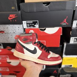 Jordan Lost And Found 1s Mismatch Right Shoe 5Y Left Shoe 6Y 