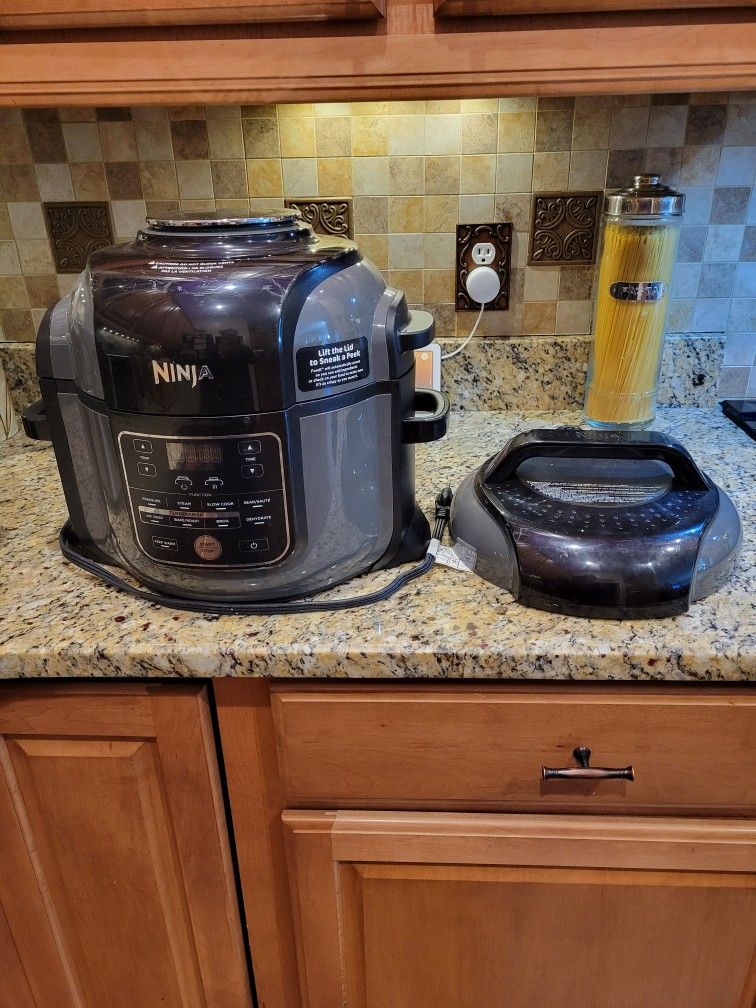 Ninja
Ninja Foodi 10-in-1 8-Quart XL Pressure Cooker Air Fryer Multicooker