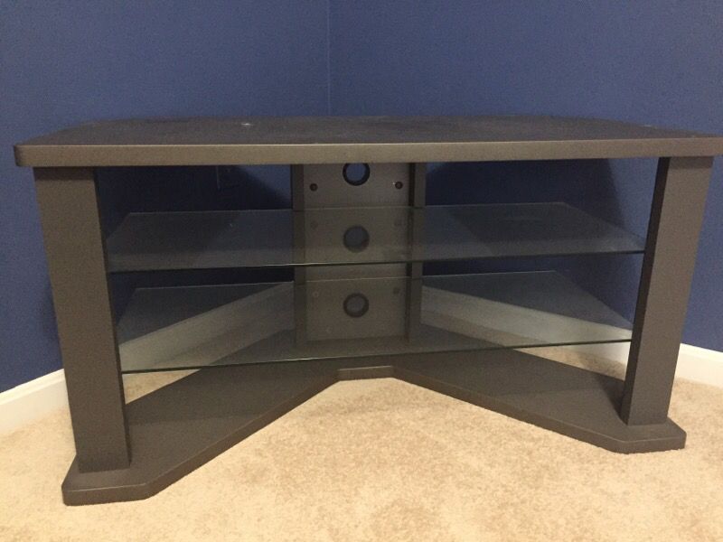 42x24 Corner Table/TV Stand