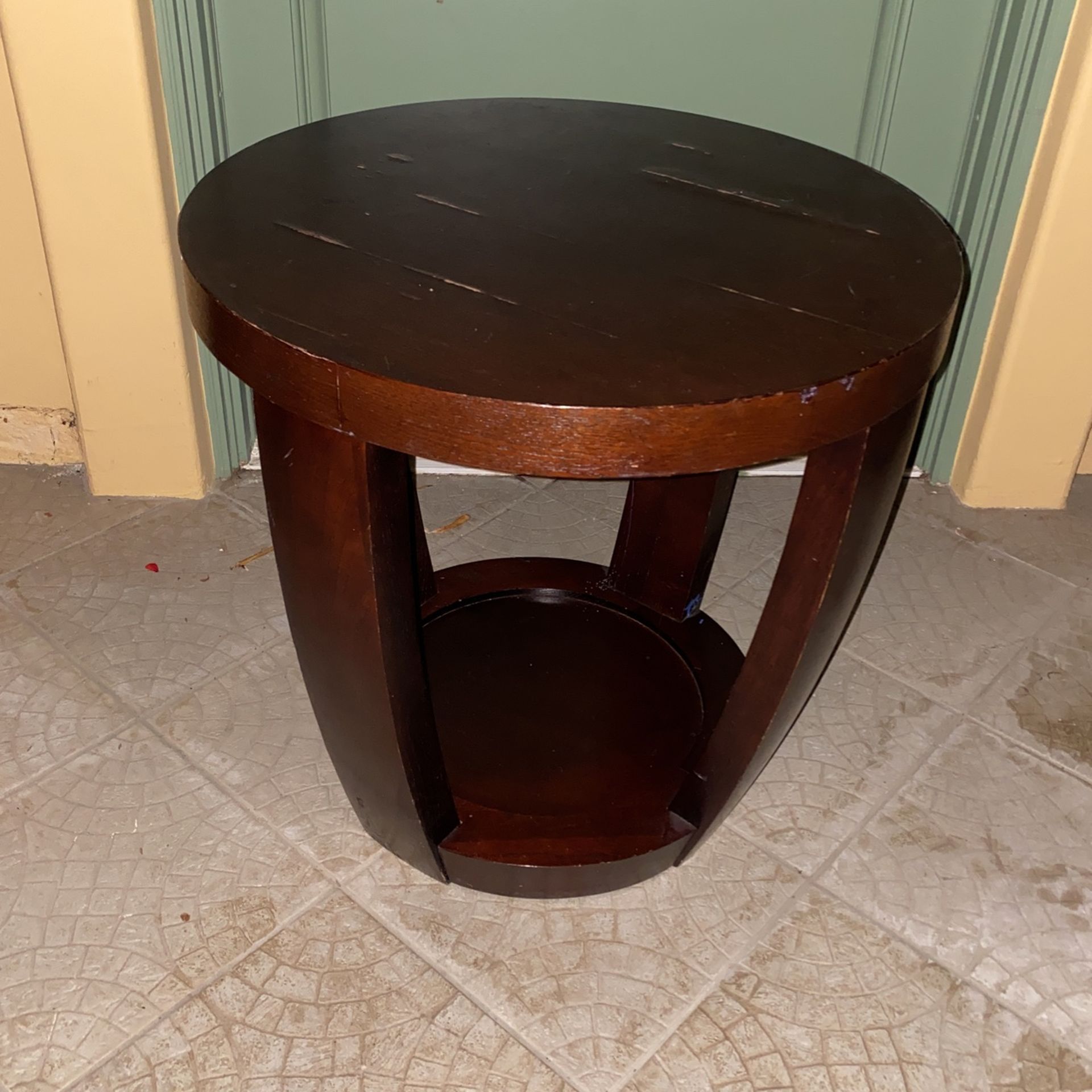 Table / Mesa Pequeña