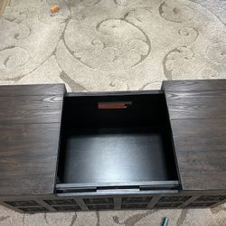 Coffee Table W Storage